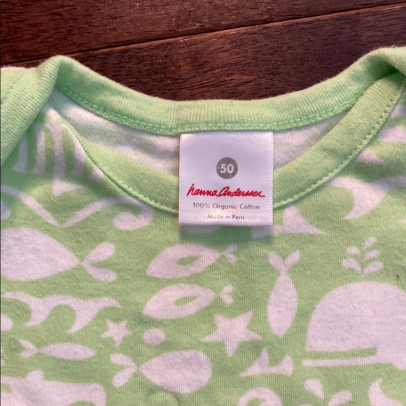 Hanna Andersson Green and White Bodysuit with Playful Patterns - Picture 3 of 7